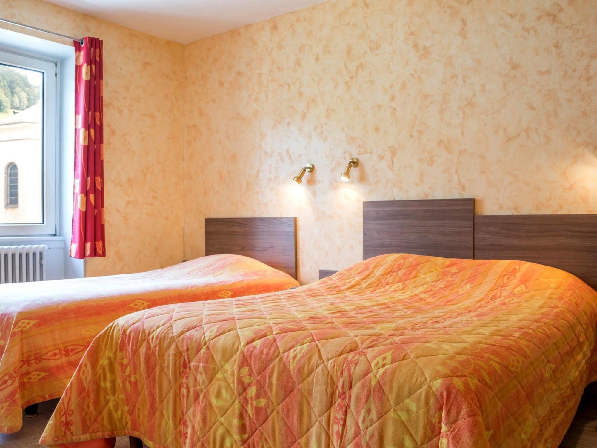 Logis Hotel Wetterer Orbey Bagian luar foto